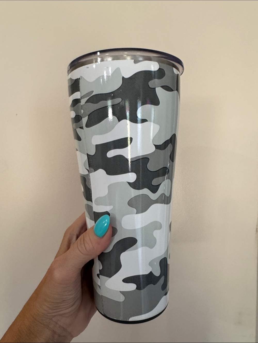 Gray Camo Insulated Travel Tumbler - Stainless Water Bottle - Picture 1 of 5